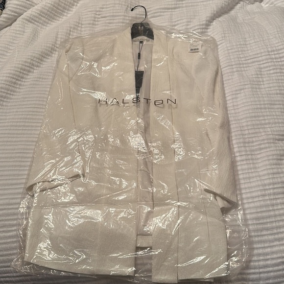 Halston Crinkle Crepe Scarf Front Blazer - NWT - Size L - Picture 5 of 15